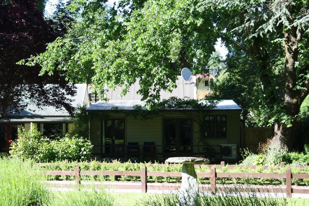 Shades Of Arrowtown Motel Exterior photo